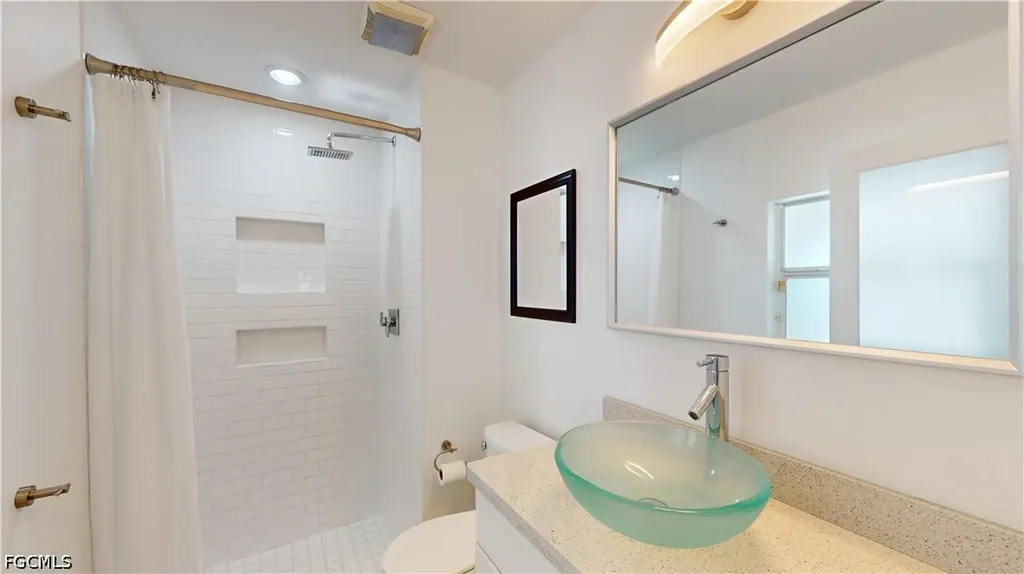 814 El Dorado Parkway E Cape Coral FL 33904