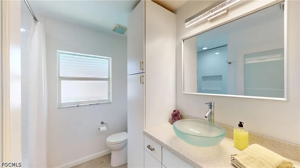 814 El Dorado Parkway E Cape Coral FL 33904