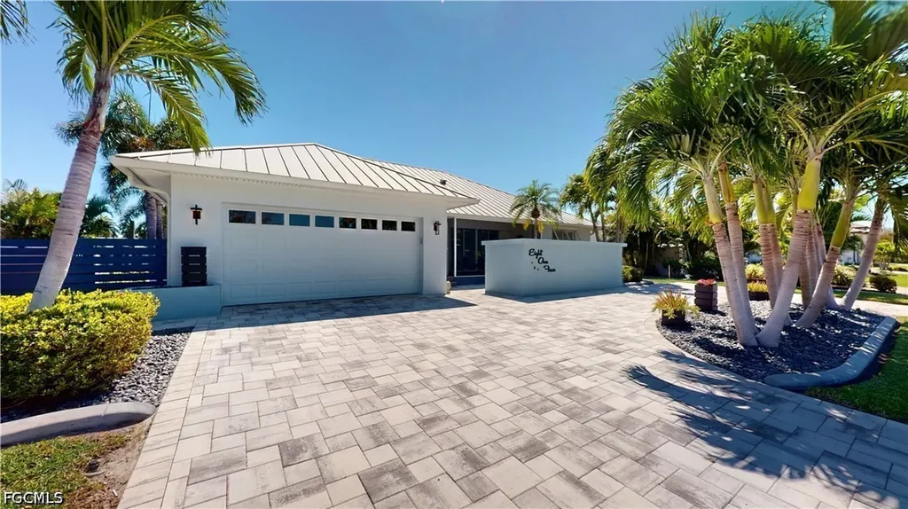 814 El Dorado Parkway E Cape Coral FL 33904