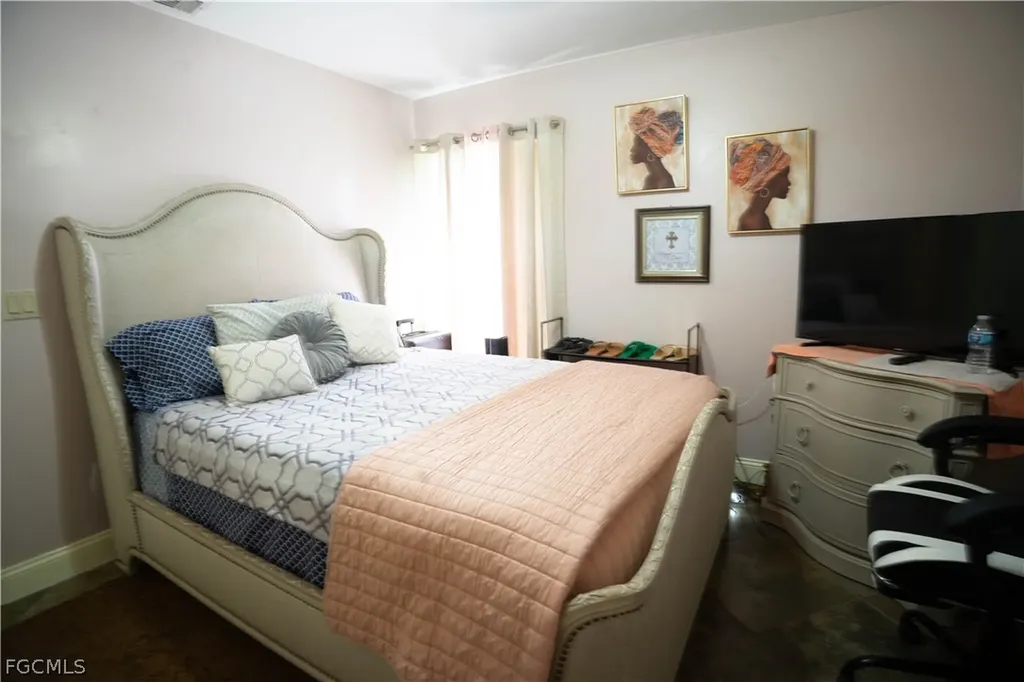 125 Sebring Circle Lehigh Acres FL 33936