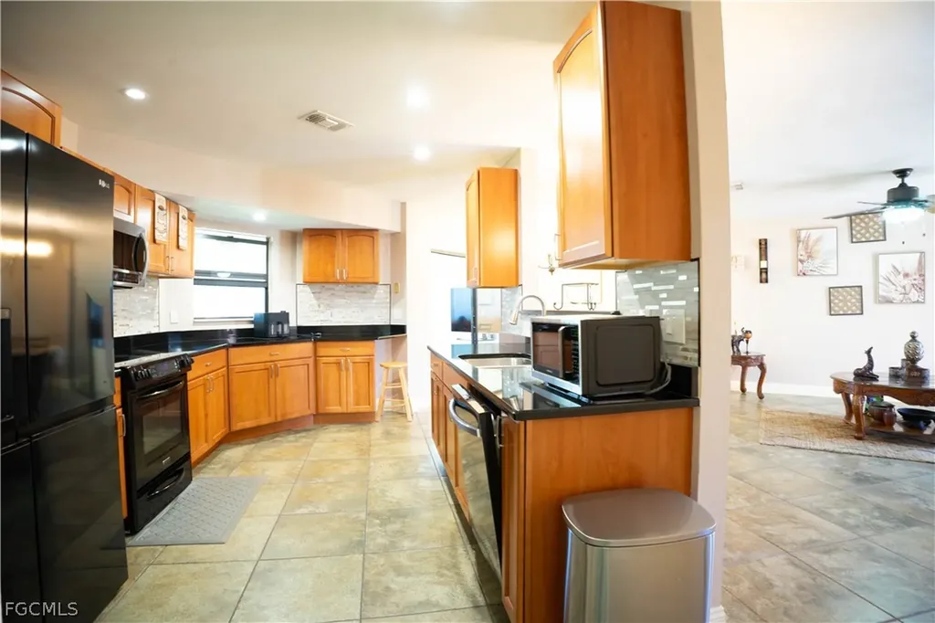125 Sebring Circle Lehigh Acres FL 33936