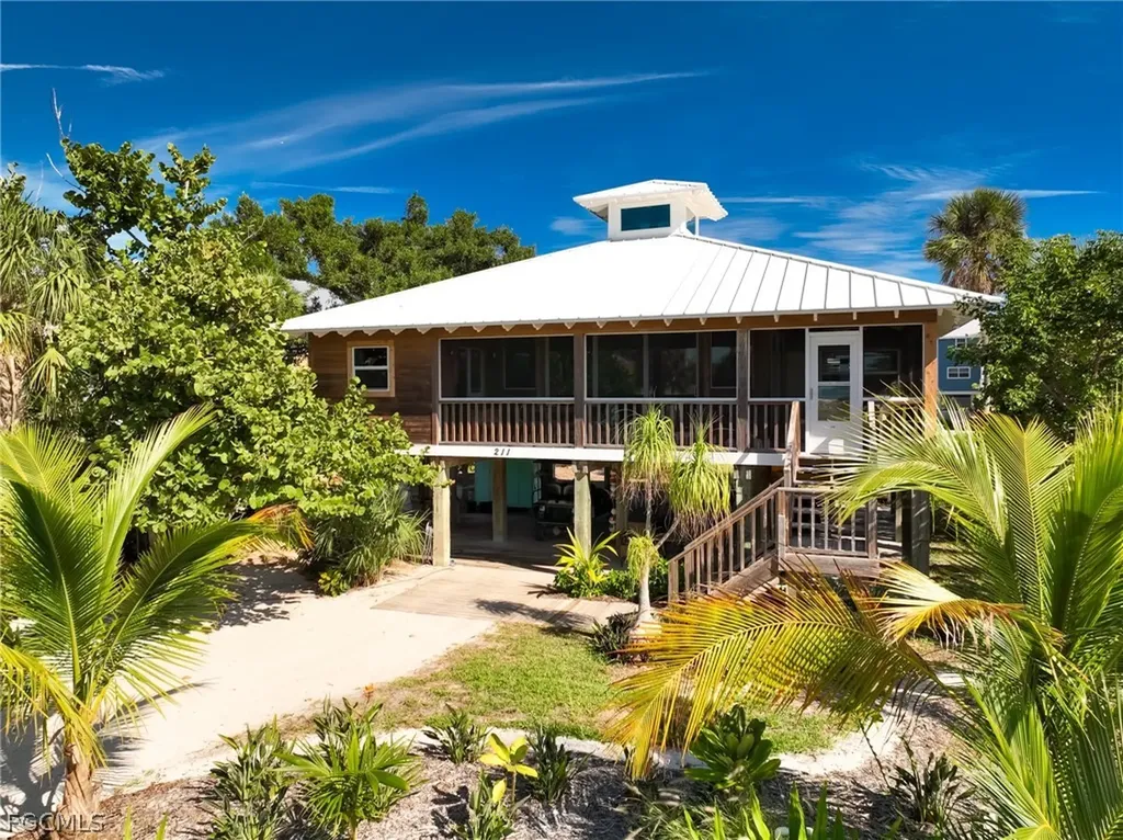 211 White Pelican Drive Upper Captiva FL 33924