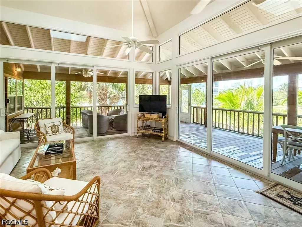 211 White Pelican Drive Upper Captiva FL 33924