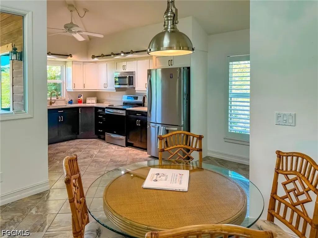 211 White Pelican Drive Upper Captiva FL 33924