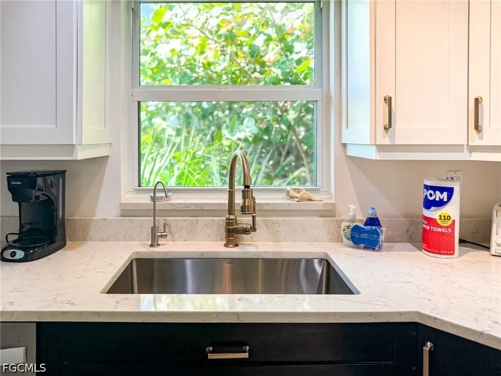 211 White Pelican Drive Upper Captiva FL 33924