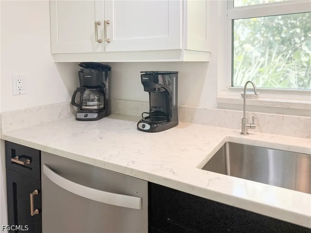 211 White Pelican Drive Upper Captiva FL 33924