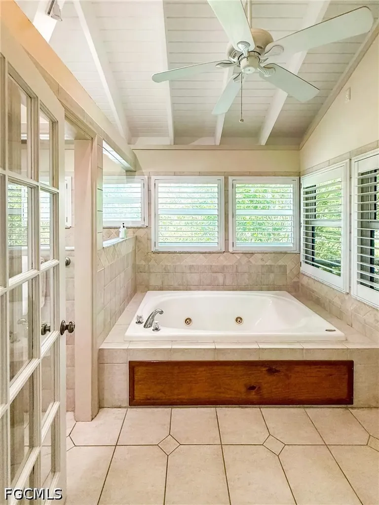 211 White Pelican Drive Upper Captiva FL 33924