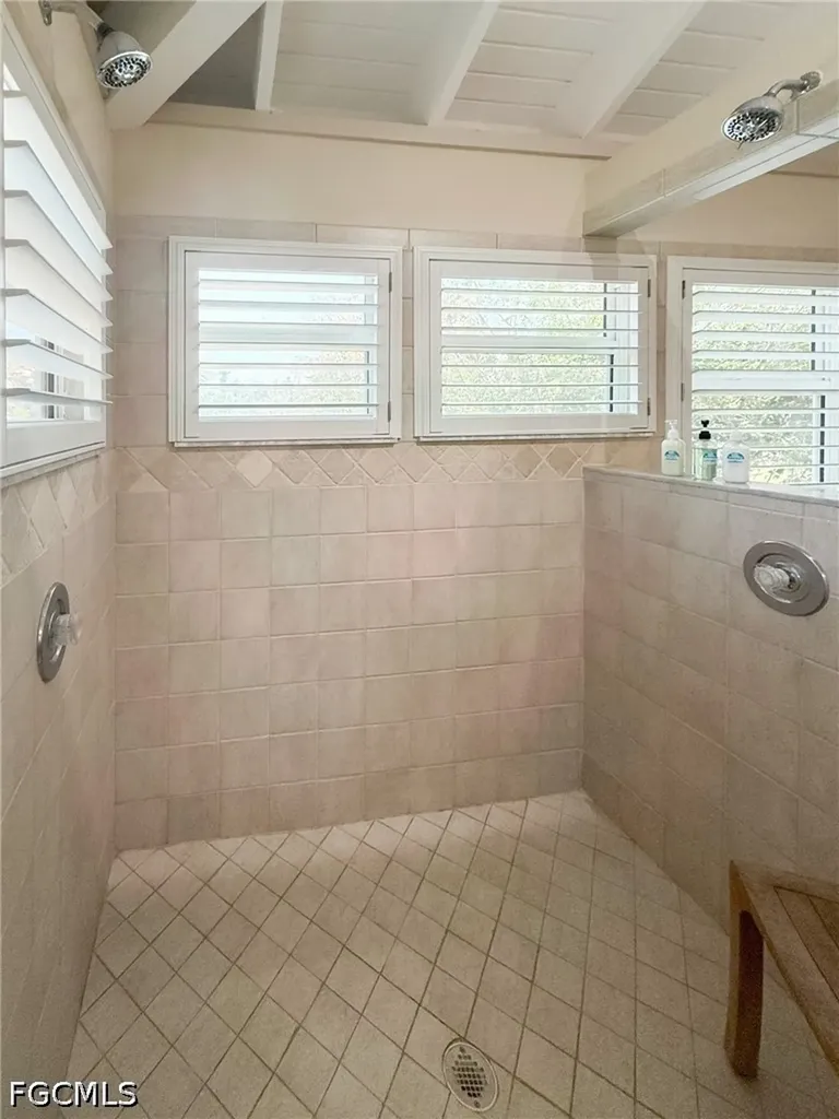 211 White Pelican Drive Upper Captiva FL 33924