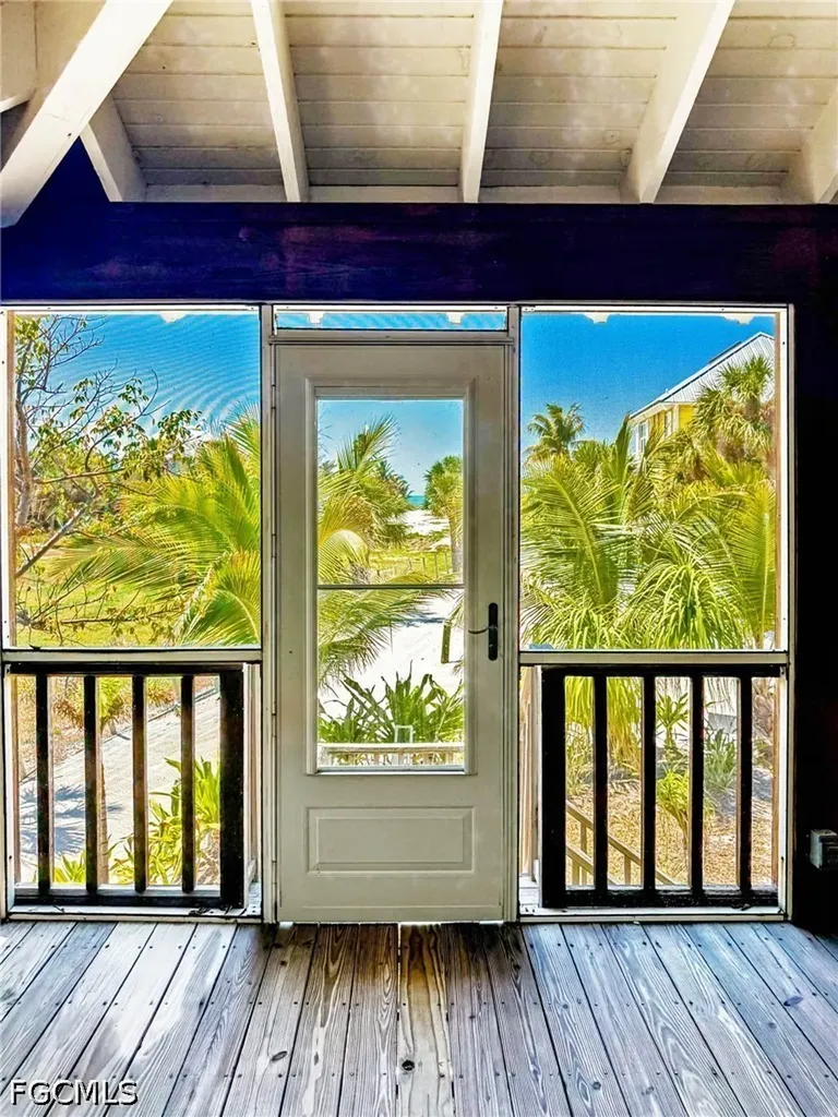 211 White Pelican Drive Upper Captiva FL 33924