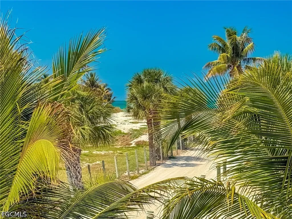 211 White Pelican Drive Upper Captiva FL 33924
