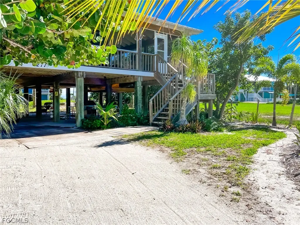 211 White Pelican Drive Upper Captiva FL 33924