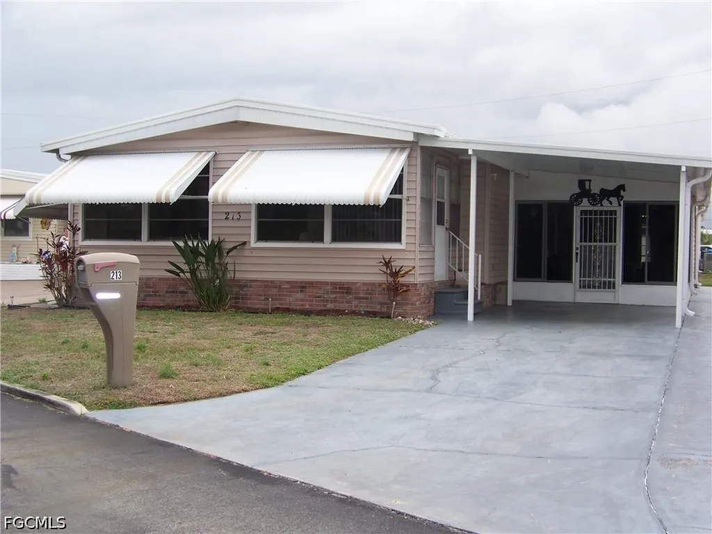 213 Brandywine Lane North Fort Myers FL 33917