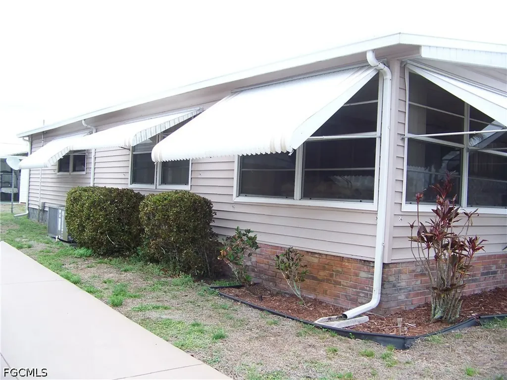 213 Brandywine Lane North Fort Myers FL 33917