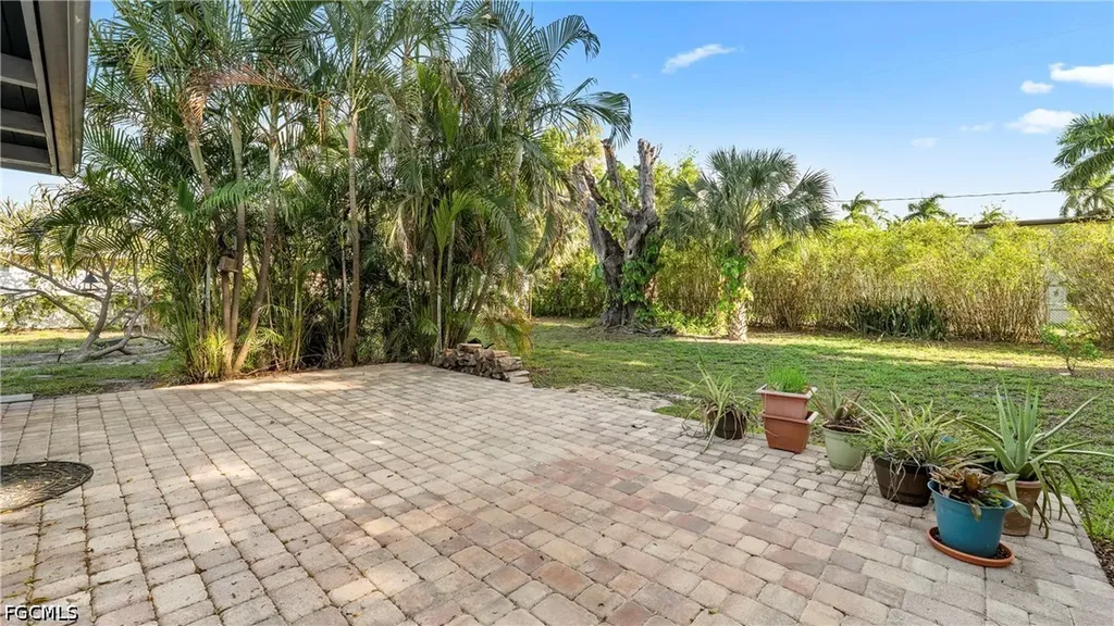 1320 Miracle Lane Fort Myers FL 33901