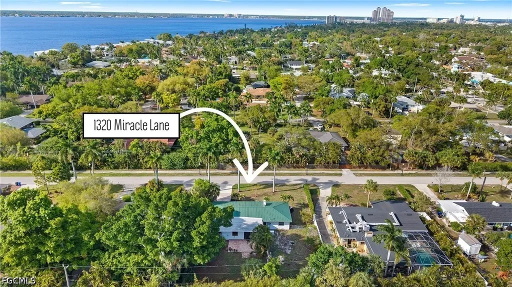 1320 Miracle Lane Fort Myers FL 33901