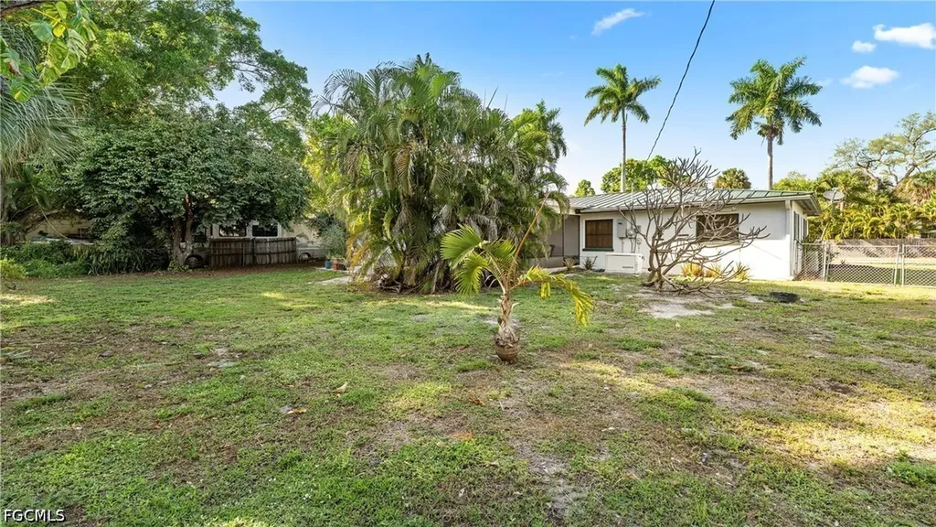 1320 Miracle Lane Fort Myers FL 33901