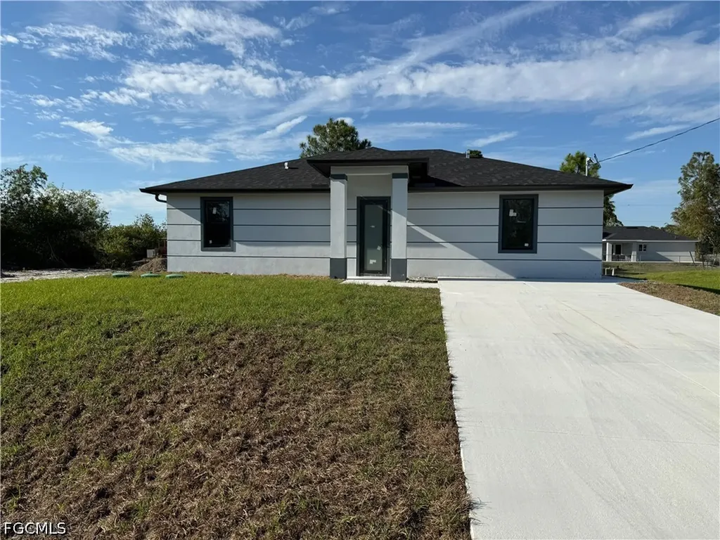 3512 19th Street SW Lehigh Acres FL 33976