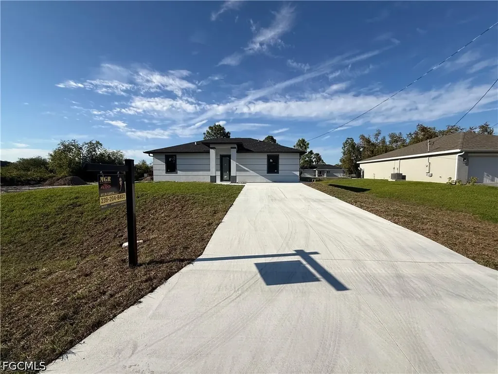 3512 19th Street SW Lehigh Acres FL 33976