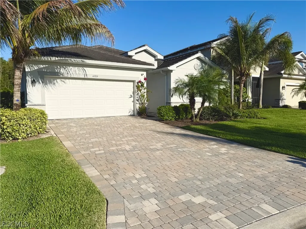 4289 Bluegrass Drive Fort Myers FL 33916