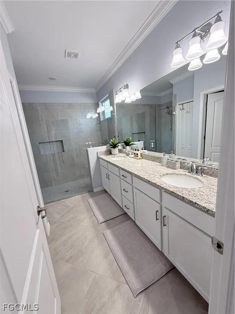 4289 Bluegrass Drive Fort Myers FL 33916