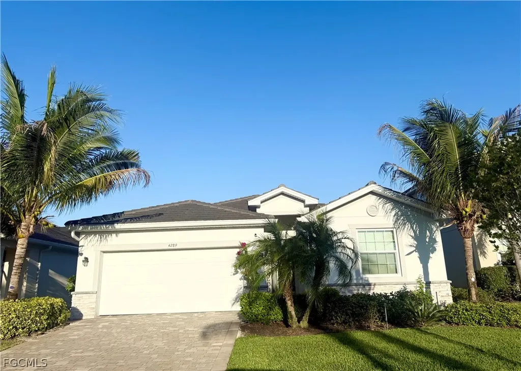 4289 Bluegrass Drive Fort Myers FL 33916