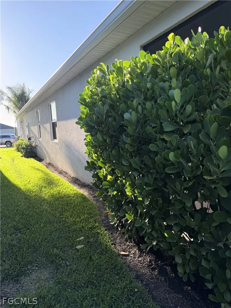 4289 Bluegrass Drive Fort Myers FL 33916