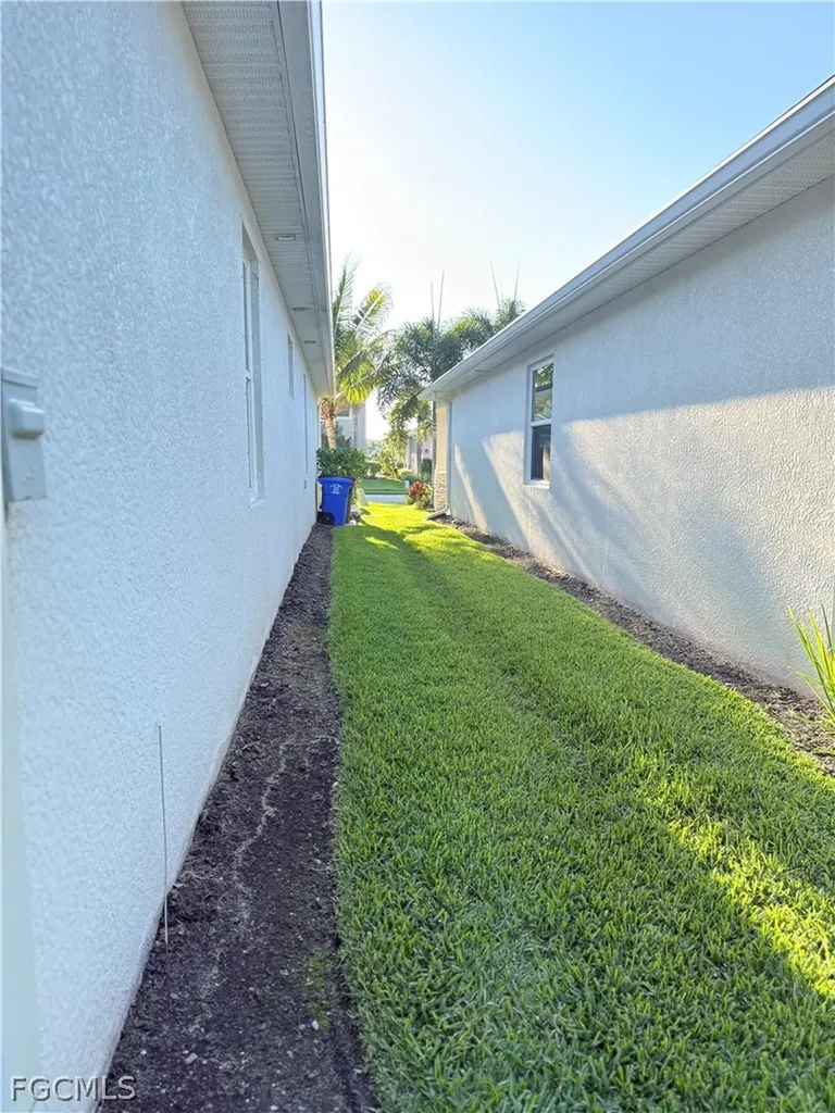 4289 Bluegrass Drive Fort Myers FL 33916