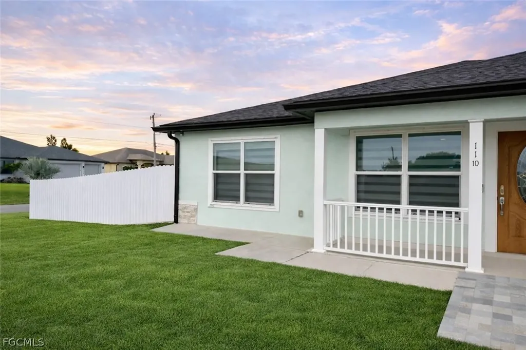 110 SW 21st Place Cape Coral FL 33991