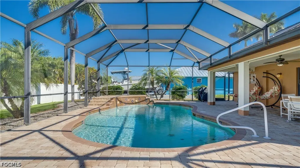 3330 SW 26th Avenue Cape Coral FL 33914