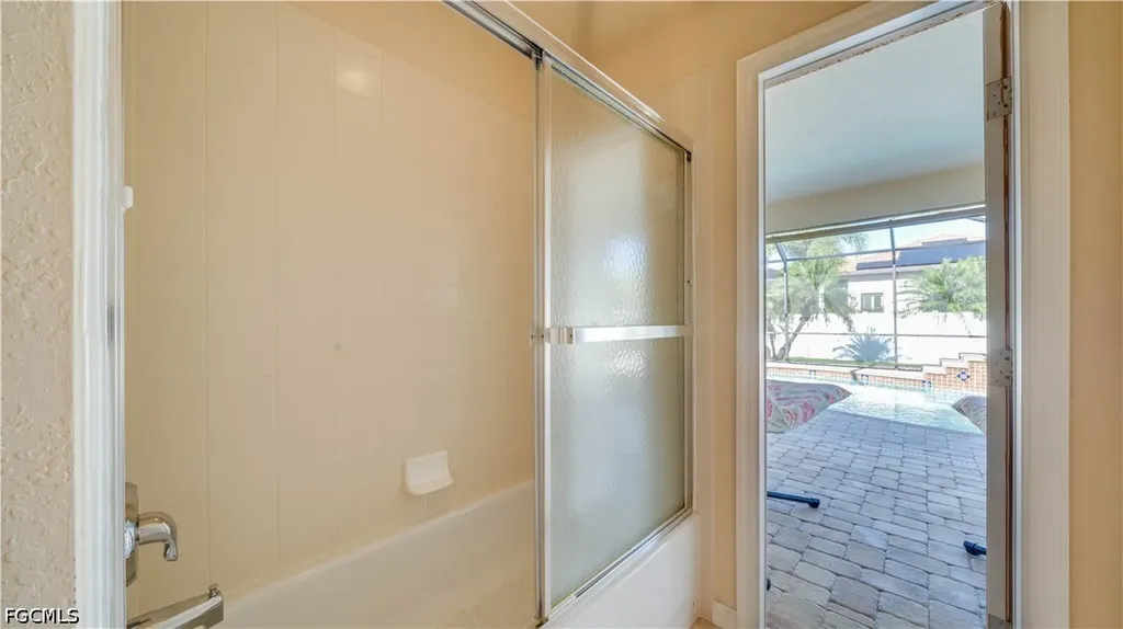 3330 SW 26th Avenue Cape Coral FL 33914