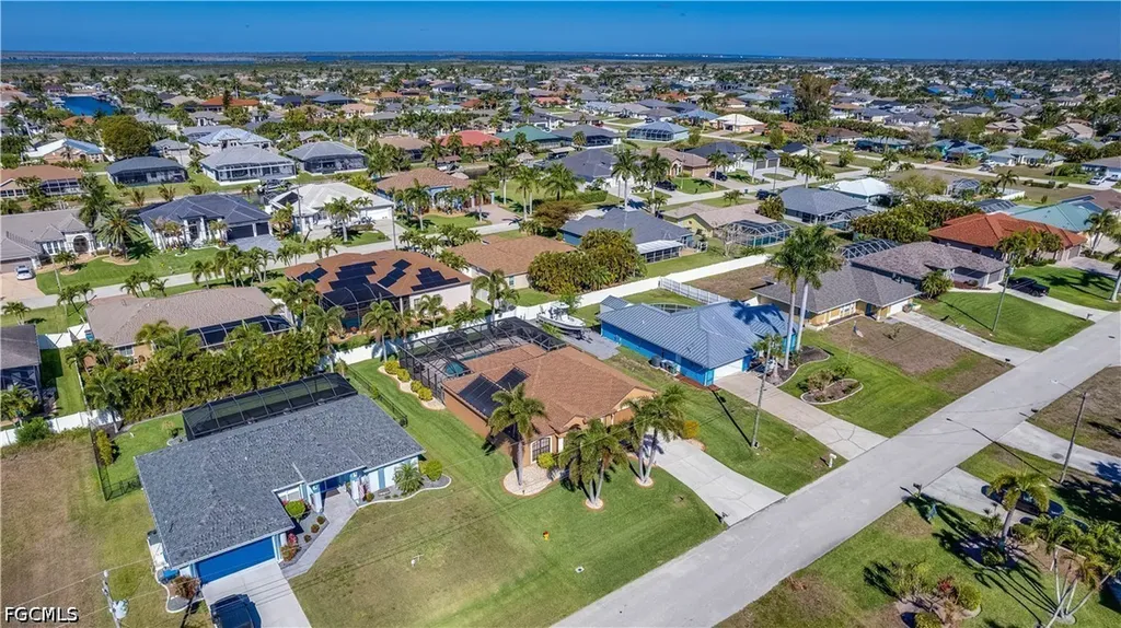 3330 SW 26th Avenue Cape Coral FL 33914