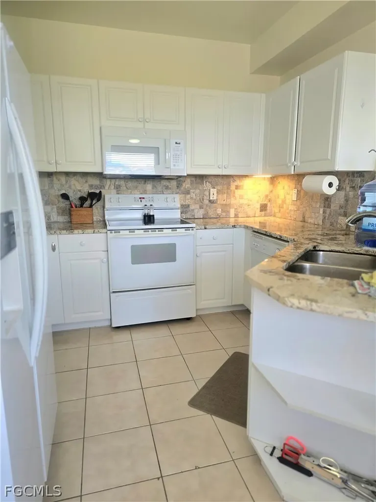 4009 Palm Tree Boulevard Cape Coral FL 33904