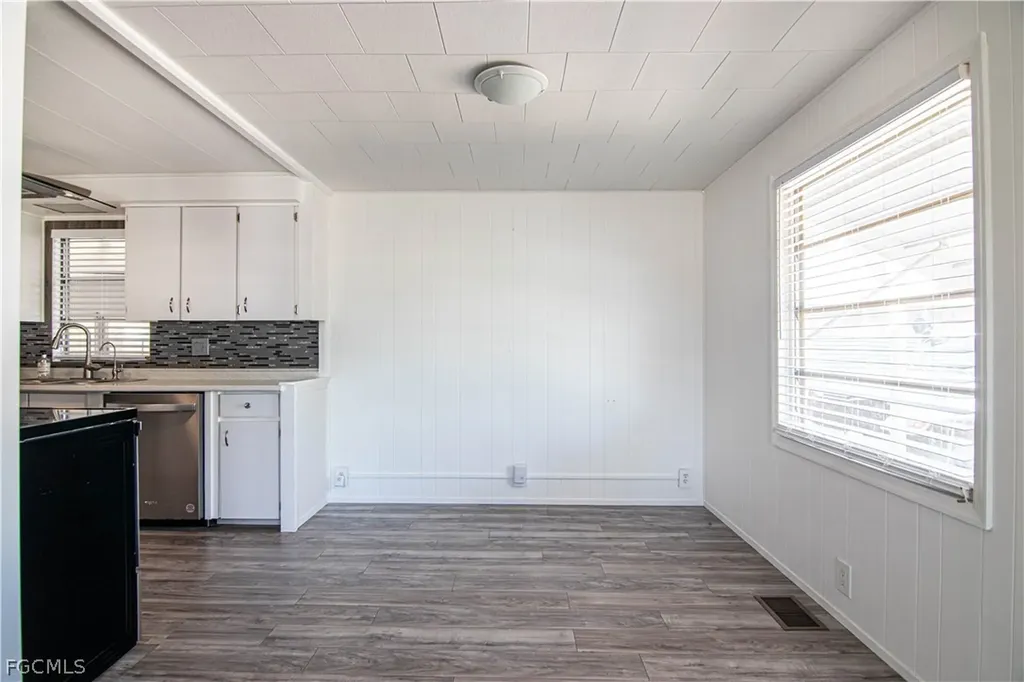 150 Overland Trail North Fort Myers FL 33917