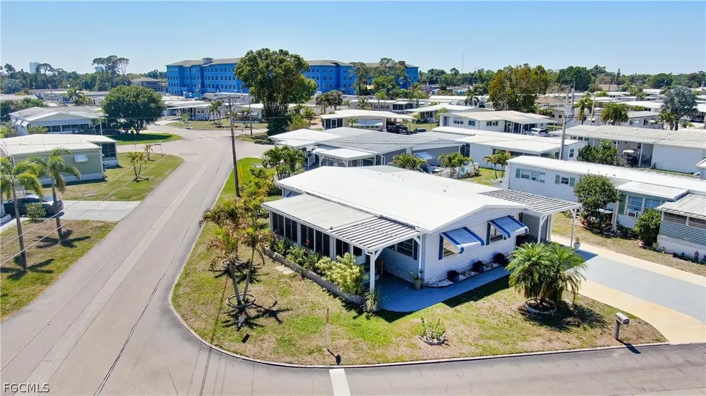 150 Overland Trail North Fort Myers FL 33917