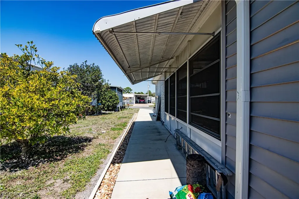 150 Overland Trail North Fort Myers FL 33917