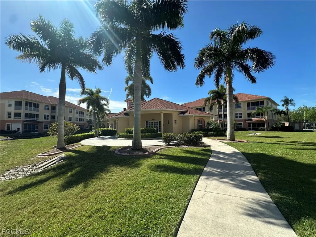 1133 Van Loon Commons Circle Cape Coral FL 33909