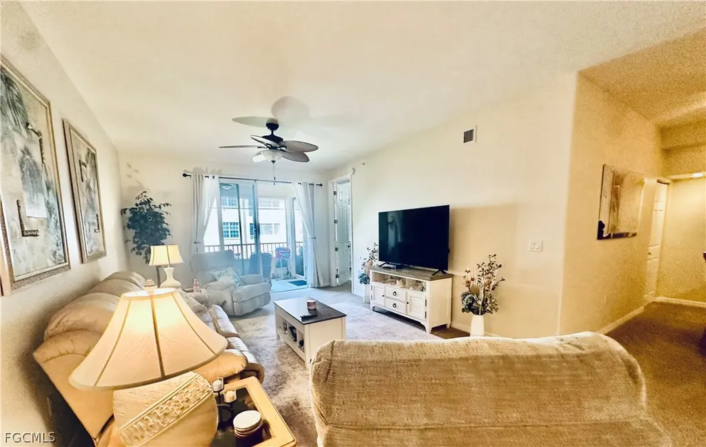 1133 Van Loon Commons Circle Cape Coral FL 33909