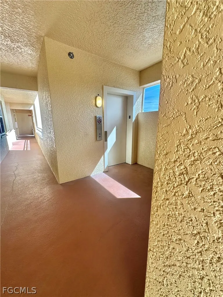 1133 Van Loon Commons Circle Cape Coral FL 33909