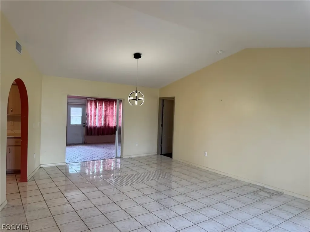 209 Mcarthur Avenue Lehigh Acres FL 33936