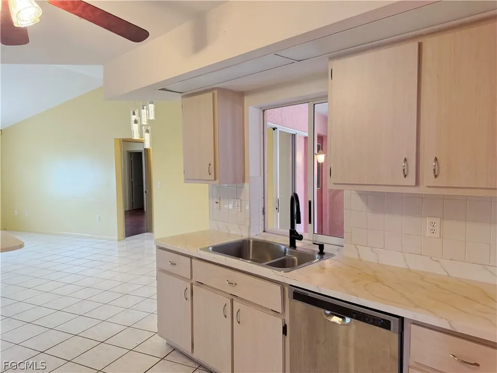 209 Mcarthur Avenue Lehigh Acres FL 33936
