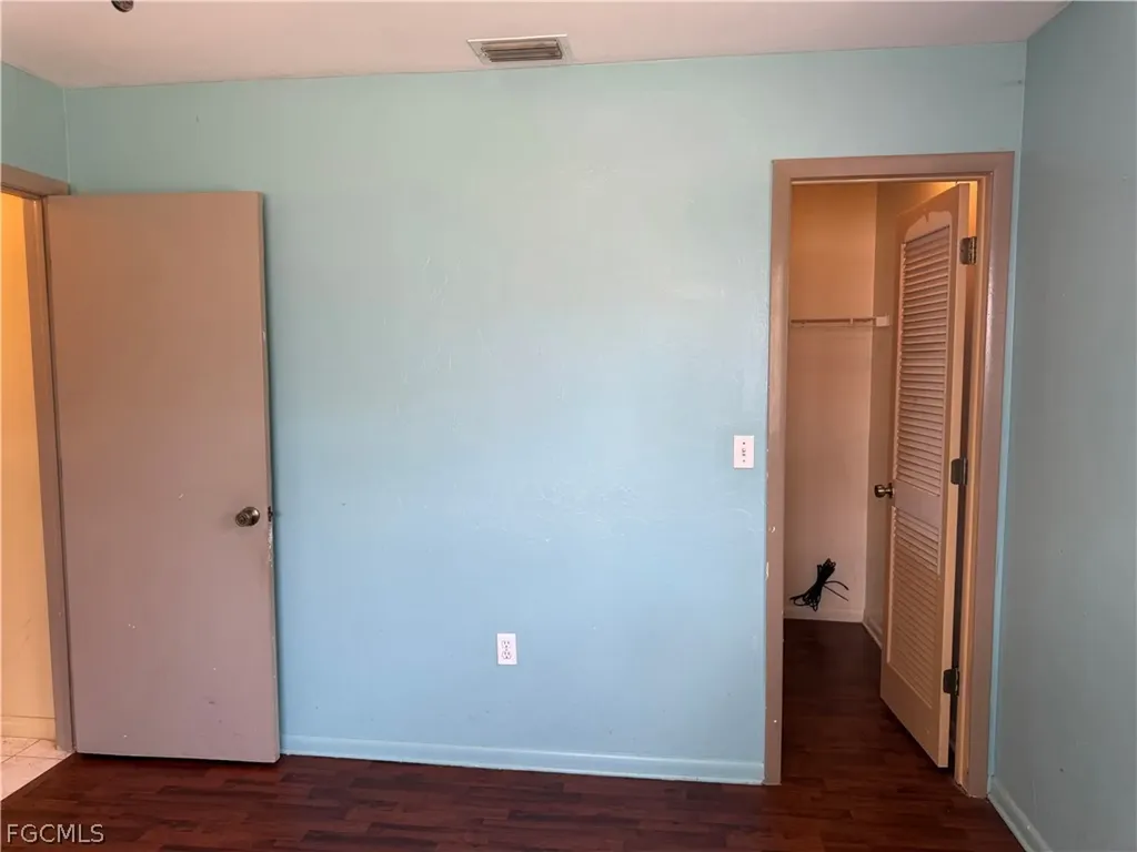 209 Mcarthur Avenue Lehigh Acres FL 33936