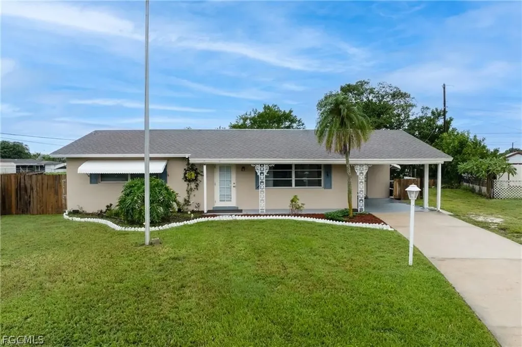 312 Grovewood Avenue S Lehigh Acres FL 33936