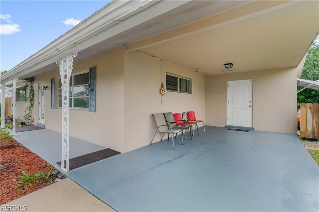 312 Grovewood Avenue S Lehigh Acres FL 33936