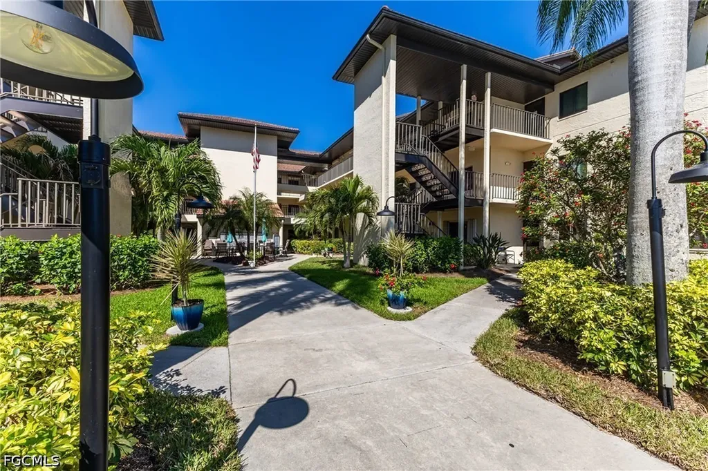 11500 Caravel Circle Fort Myers FL 33908