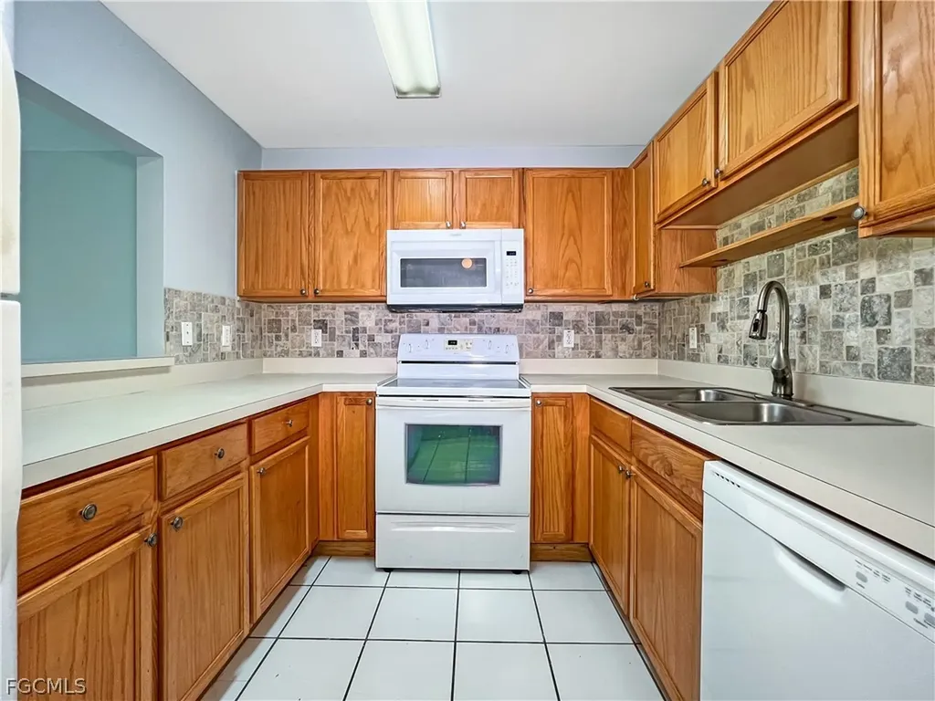 2608/2610 Haviland Avenue S Lehigh Acres FL 33973