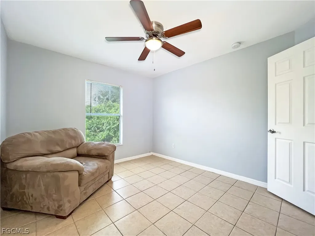 2608/2610 Haviland Avenue S Lehigh Acres FL 33973