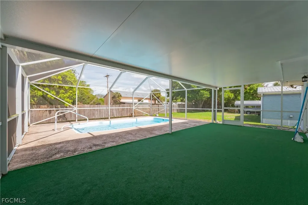 1063 Mayford Lake Road Moore Haven FL 33471