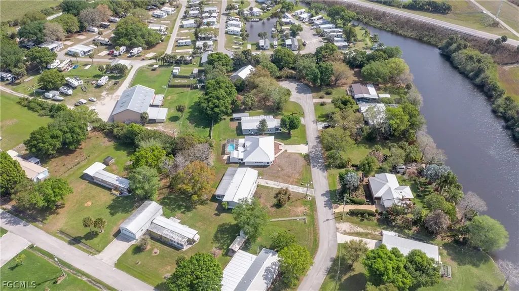 1063 Mayford Lake Road Moore Haven FL 33471