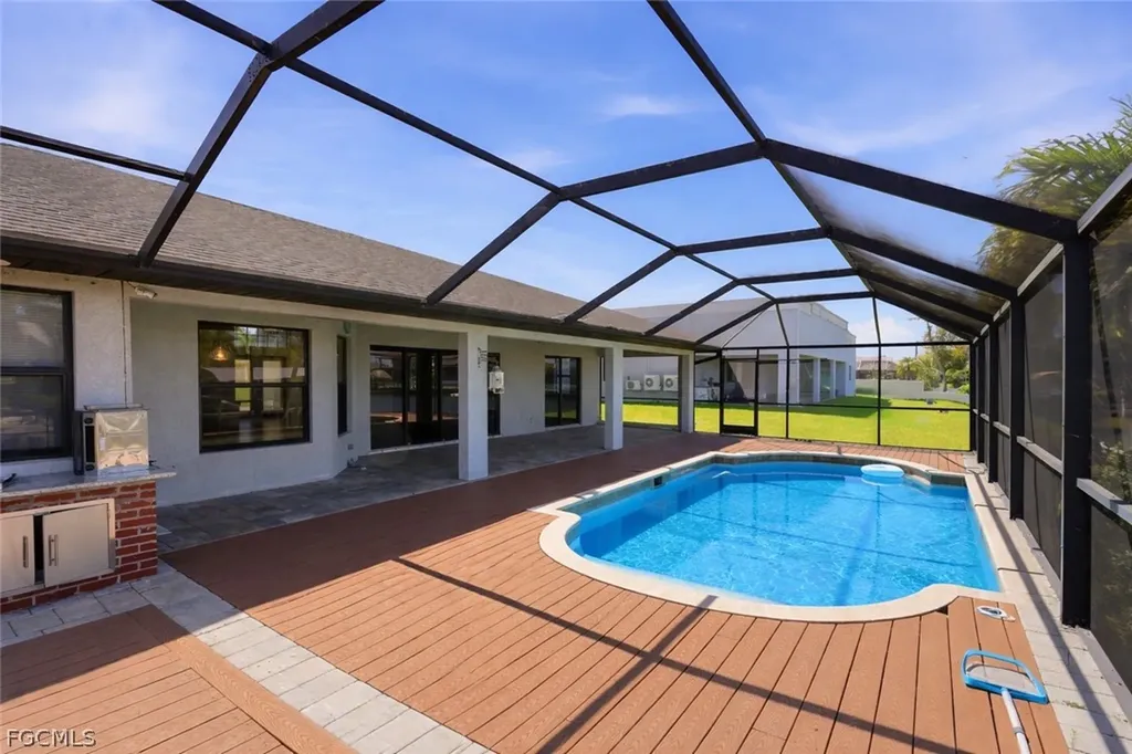 2329 SW 32nd Street Cape Coral FL 33914