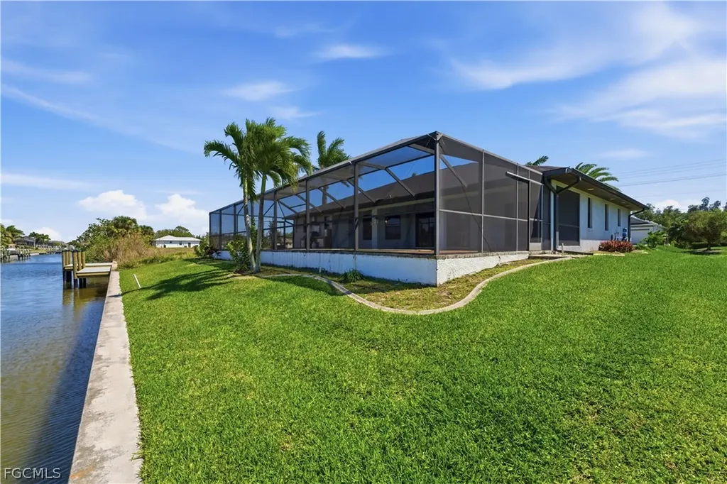 2329 SW 32nd Street Cape Coral FL 33914